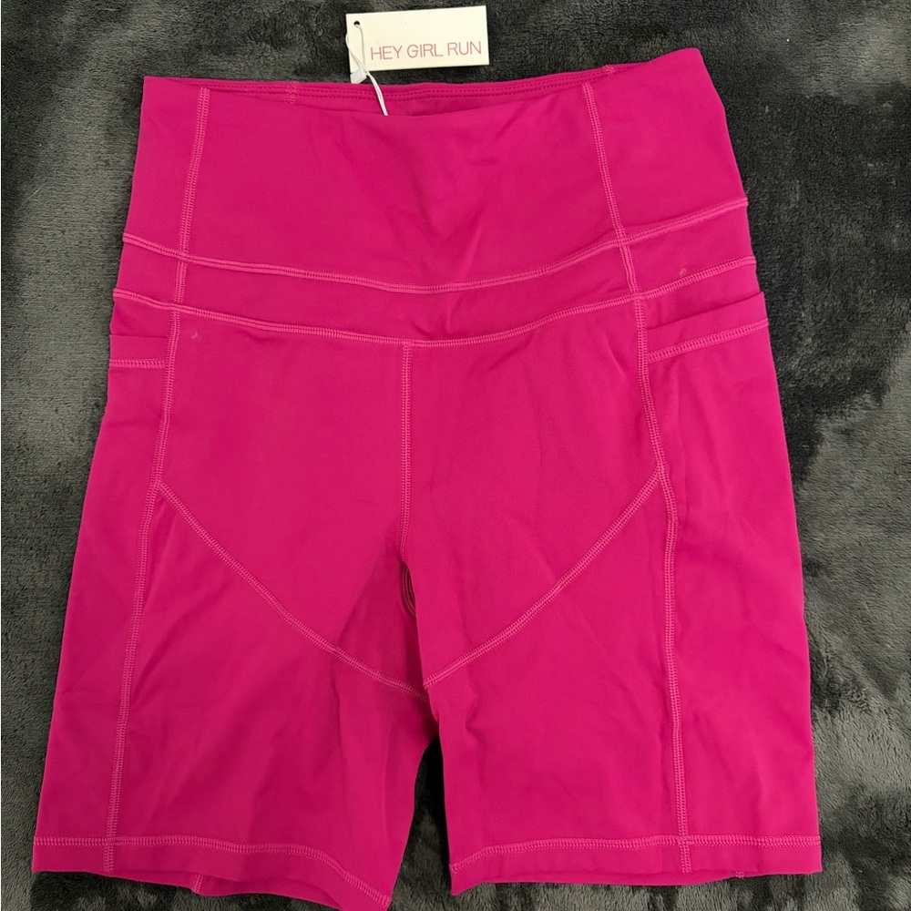 Hey Girl Run 7” Compression Shorts in Wild Berry